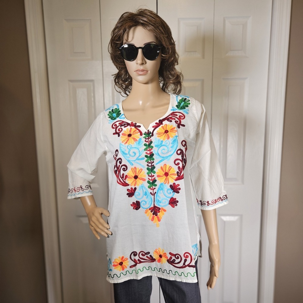 Royal Moda White Embroidered Floral Tunic Top Boho Peasant Blouse Size T-42